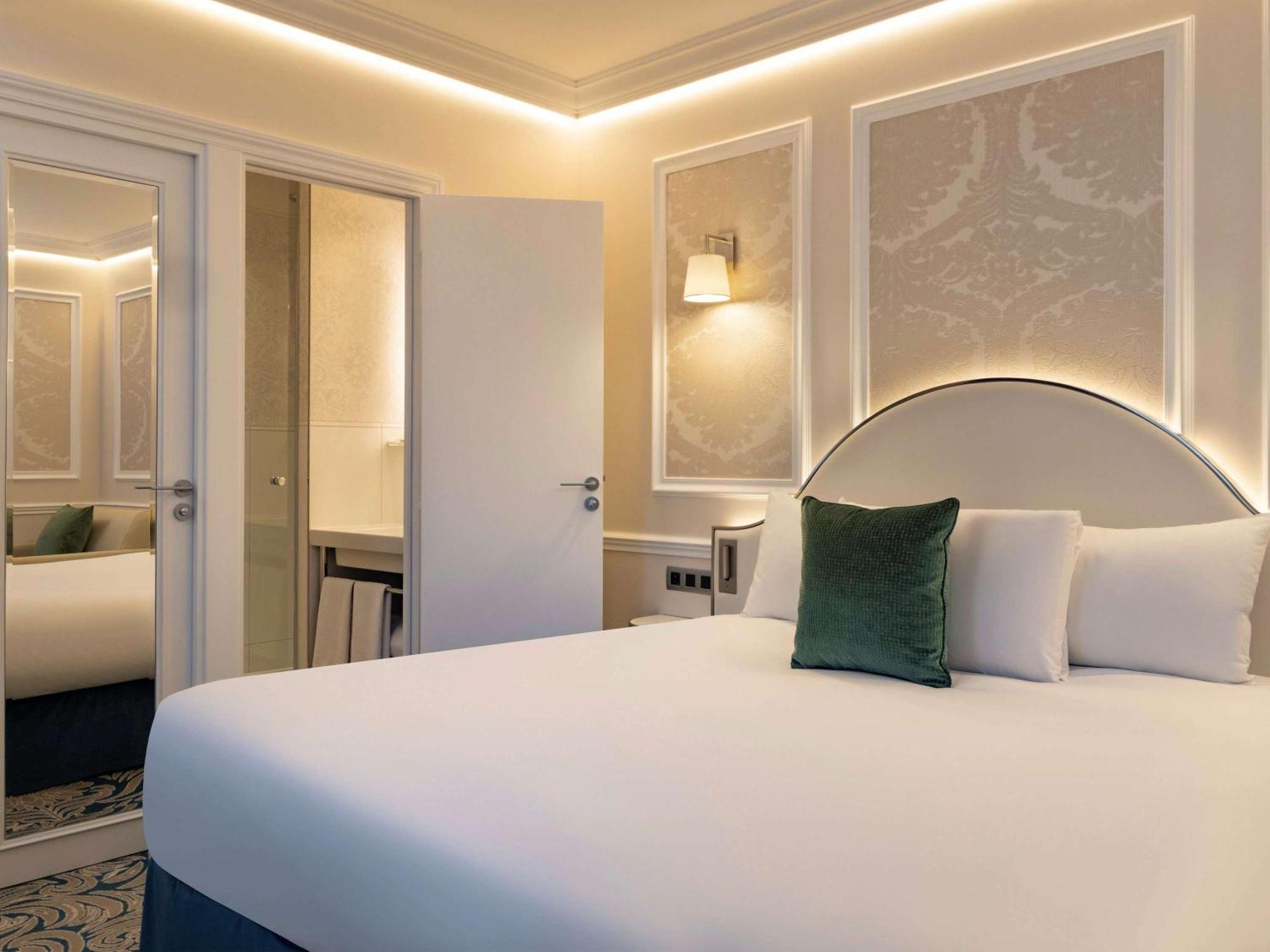Hotel Mercure La Sorbonne Saint-Germain-Des-Pres Paris Dış mekan fotoğraf